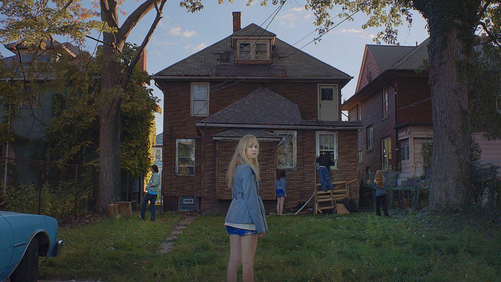 It Follows-2